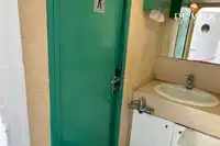 ક્રૂઝ જહાજ વેચાણ માટે
