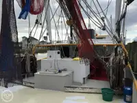 ટ્રોલર વેચાણ માટે