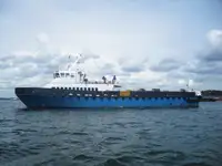 ક્રૂ બોટ વેચાણ માટે