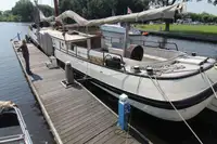 બાર્જ વેચાણ માટે