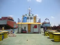 ક્રૂ બોટ વેચાણ માટે