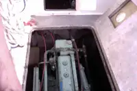 ક્રૂ બોટ વેચાણ માટે