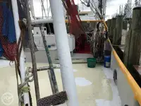 ટ્રોલર વેચાણ માટે