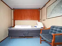 વર્ક બોટ વેચાણ માટે