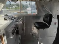 ક્રૂ બોટ વેચાણ માટે