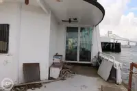 ફેરી જહાજ વેચાણ માટે