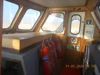 ક્રૂ બોટ વેચાણ માટે