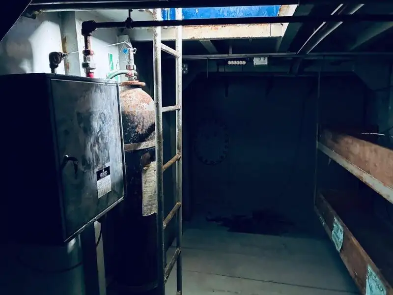વર્ક બોટ વેચાણ માટે