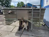 વર્ક બોટ વેચાણ માટે