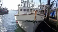 ટ્રોલર વેચાણ માટે