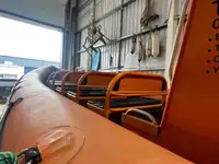 વર્ક બોટ વેચાણ માટે