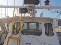 ક્રૂ બોટ વેચાણ માટે