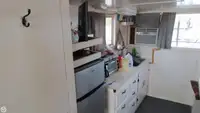 ટ્રોલર વેચાણ માટે