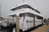 કેટામરાન વેચાણ માટે