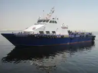 ક્રૂ બોટ વેચાણ માટે