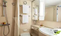 ક્રૂઝ જહાજ વેચાણ માટે