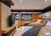 યૉટ વેચાણ માટે