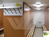 કન્ટેનર જહાજ વેચાણ માટે