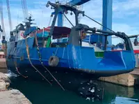 ટ્રોલર વેચાણ માટે