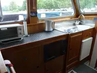 પેટ્રોલ બોટ વેચાણ માટે