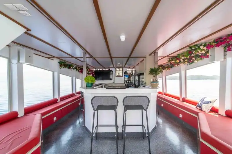 મોટર જહાજ વેચાણ માટે