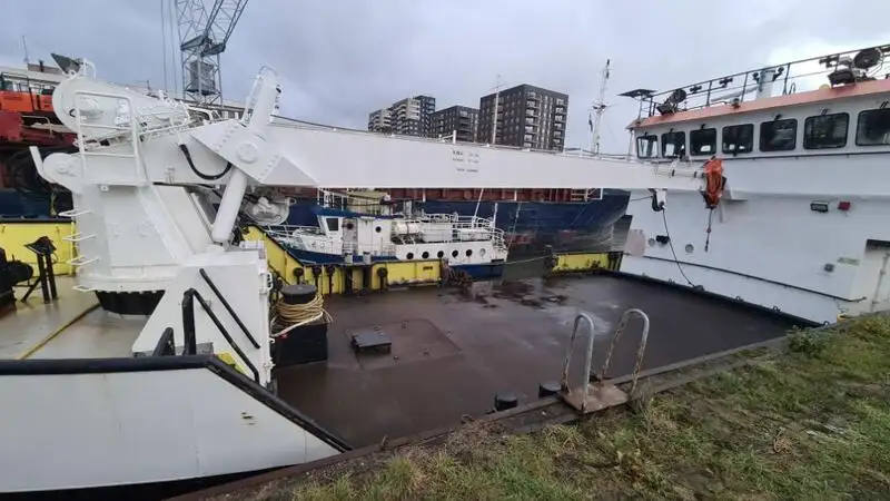 સપ્લાય જહાજ વેચાણ માટે