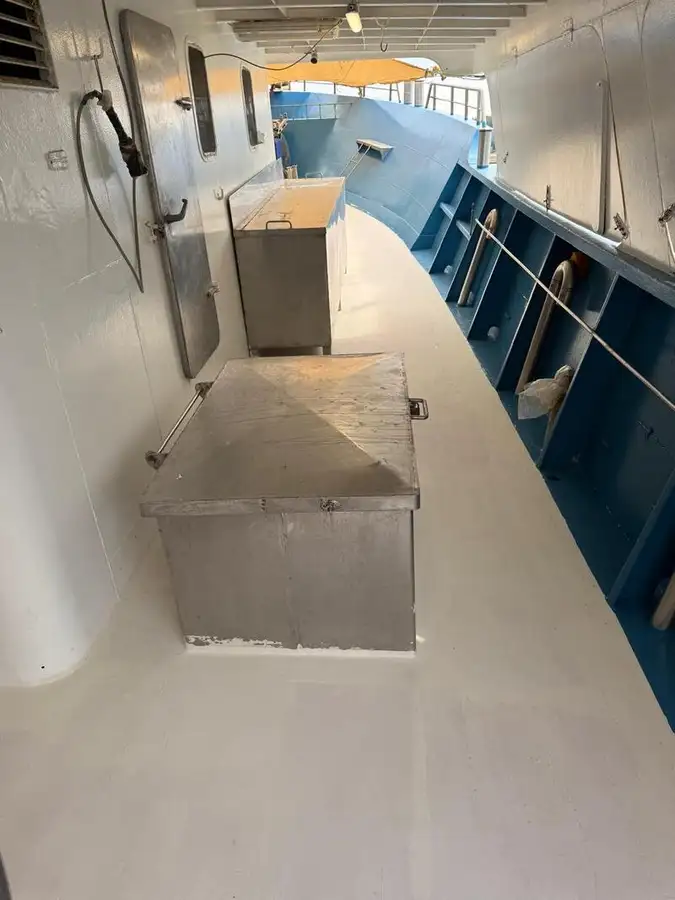 માછીમારી ટ્રોલર વેચાણ માટે