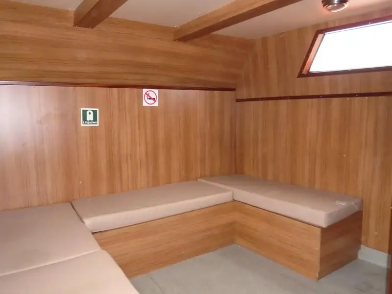 ટોવબોટ વેચાણ માટે