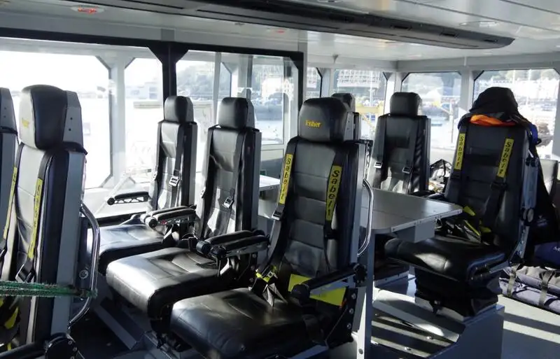 કન્ટેનર જહાજ વેચાણ માટે