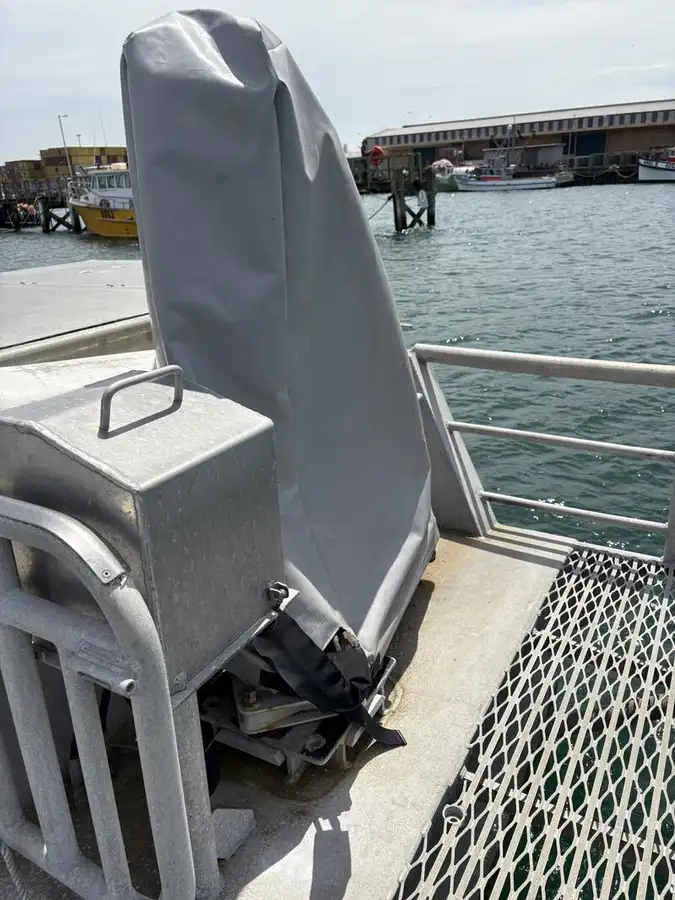 માછલી પ્રક્રિયા જહાજ વેચાણ માટે