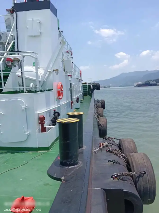 ટોવબોટ વેચાણ માટે