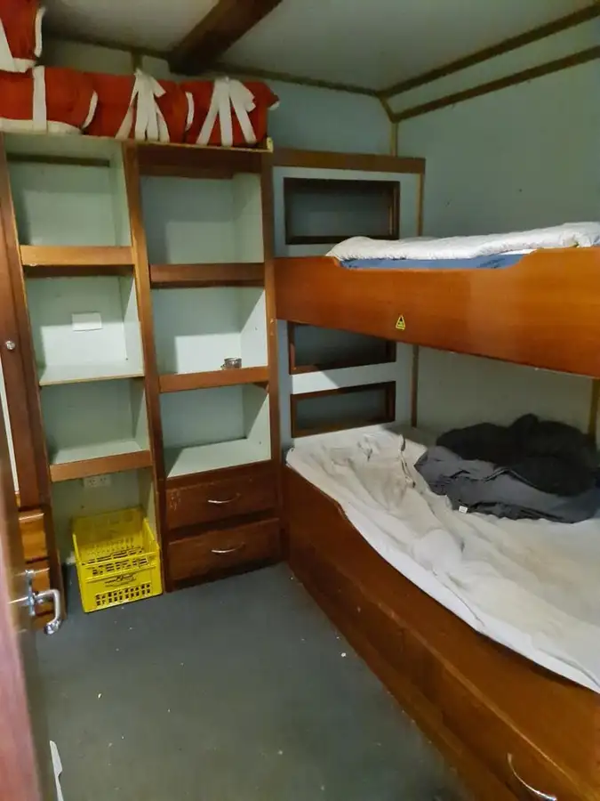 લાંબી લાઇનનું જહાજ વેચાણ માટે