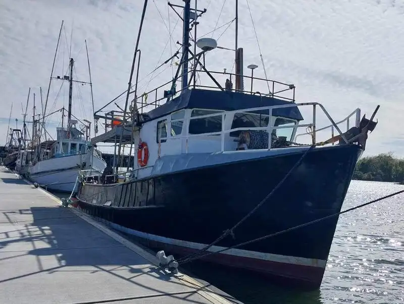 લાંબી લાઇનનું જહાજ વેચાણ માટે