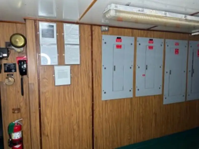 ટોવબોટ વેચાણ માટે