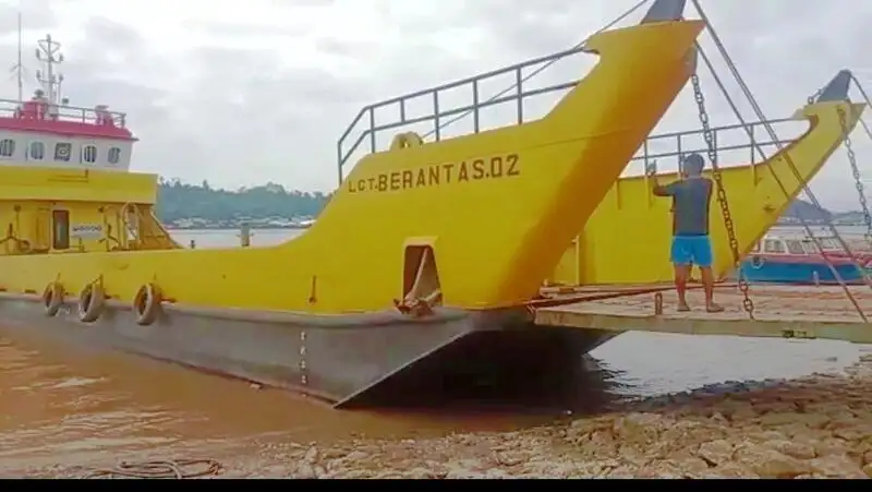 લેન્ડિંગ ક્રાફ્ટ, ટાંકી વેચાણ માટે