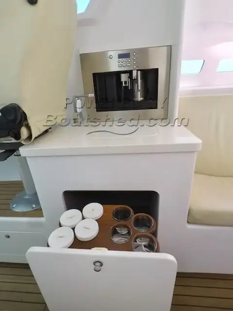 મોટર જહાજ વેચાણ માટે