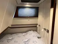 કામ બોટ વેચાણ માટે