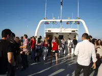 ફેરી જહાજ વેચાણ માટે