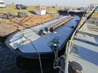 બાર્જ વેચાણ માટે