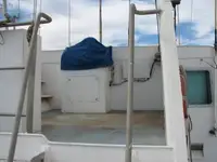 કેટામરન વેચાણ માટે