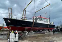 પાયલોટ બોટ વેચાણ માટે