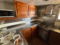 કન્ટેનર જહાજ વેચાણ માટે