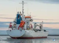 રીફર જહાજ વેચાણ માટે