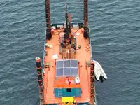 કામ બોટ વેચાણ માટે