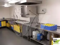 કન્ટેનર જહાજ વેચાણ માટે