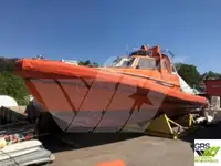 કામ બોટ વેચાણ માટે